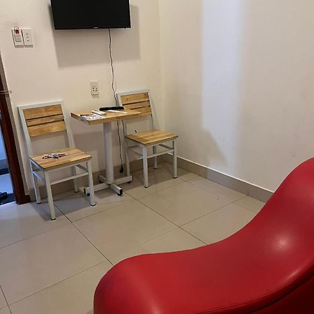Khach San Anh Dong Hotel Хошимин Екстериор снимка